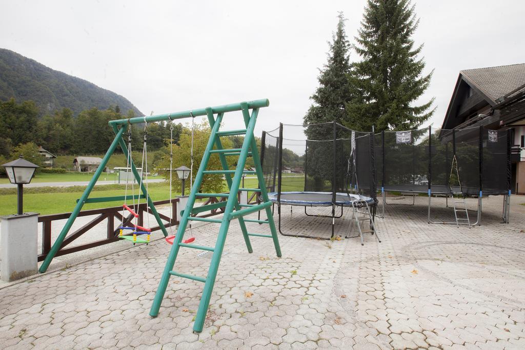 Sobe Krona Radovljica Exterior foto